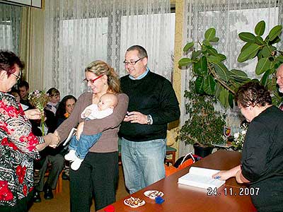 Vítání občánků v Dolním Třeboníně, 24. listopadu 2007, foto: J. Frendl