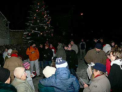 Zpívání u Vánočního stromu 19.12.2010