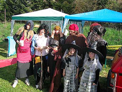 Pálení čarodějnic, Dolní Třebonín 30.4.2004