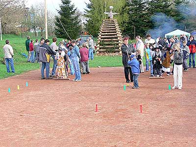 Pálení čarodějnic, Dolní Třebonín 30.4.2006