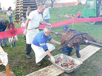 Pálení čarodějnic, Dolní Třebonín 30.4.2006