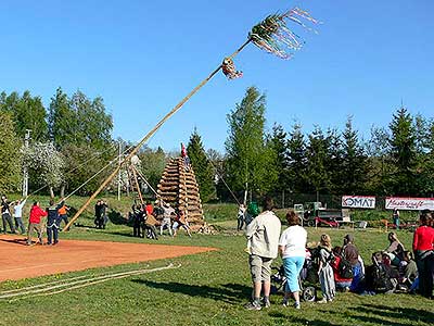 Pálení čarodějnic, Dolní Třebonín 30.4.2007