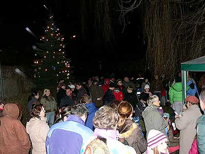 Zpívání u Vánočního stromu, Dolní Třebonín 21.12.2008