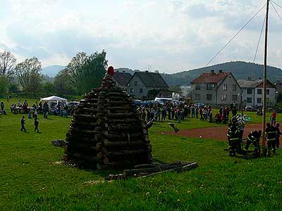 Pálení čarodějnic, Dolní Třebonín 30.4.2009