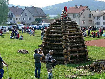 Pálení čarodějnic, Dolní Třebonín 30.4.2009