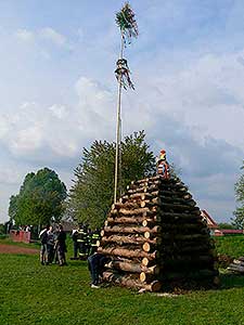 Pálení čarodějnic, Dolní Třebonín 30.4.2009