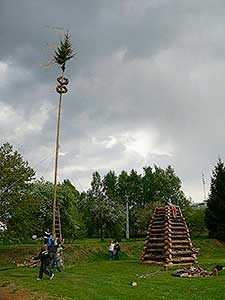 Pálení čarodějnic, Dolní Třebonín 30.4.2011