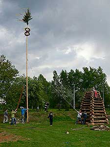 Pálení čarodějnic, Dolní Třebonín 30.4.2011