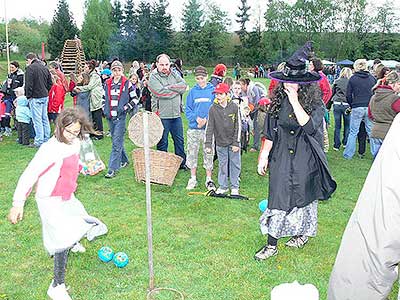 Pálení čarodějnic, Dolní Třebonín 30.4.2011