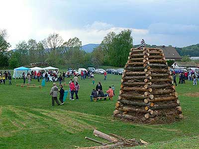 Pálení čarodějnic, Dolní Třebonín 30.4.2011