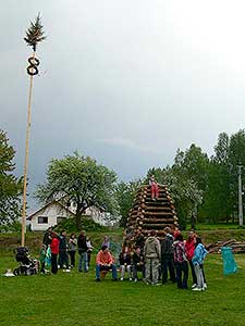 Pálení čarodějnic, Dolní Třebonín 30.4.2011