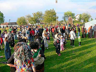 Pálení čarodějnic, Dolní Třebonín 30.4.2011