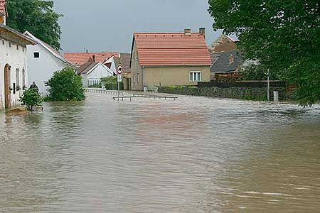 Povodeň v Dolním Třeboníně 25.6.2009