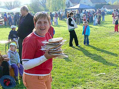 Pálení čarodějnic v obci Dolní Třebonín, 30.4.2008, foto: Jan Švec