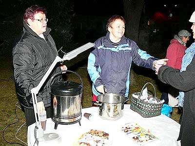 Zpívání u Vánočního stromu 18.12.2011, foto: Jan Švec