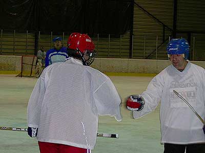 BITVA O TŘEBONÍN - hokejové utkání roku  5.2.2012 - "starý" versus "nový" Třebonín, foto: Jan Švec