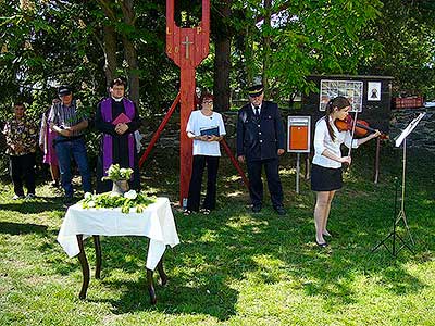 Svěcení zvonu sv. Floriána na zvoničce v Horní Svinci, 19.5.2012