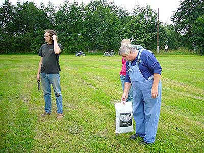 Základní kolík je zatlučen, hasičšká soutěž "Vidle" Dolní Třebonín, 21.7.2012