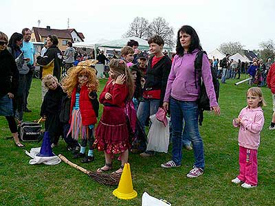 Pálení čarodějnic, Dolní Třebonín 30.4.2013, foto: Jan Švec