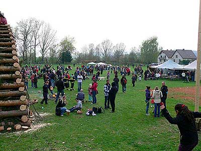 Pálení čarodějnic, Dolní Třebonín 30.4.2013, foto: Jan Švec