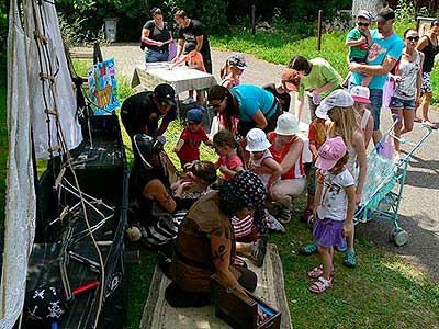 Z pohádky do pohádky - rozloučení se školou 22.6.2013, foto: Jan Švec