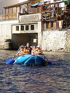 Raftování Třeboníňáků: Český Krumlov - Zlatá Koruna, sobota 7.9.2013, foto: Jan Švec