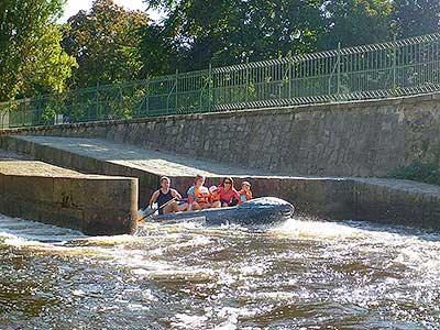 Raftování Třeboníňáků: Český Krumlov - Zlatá Koruna, sobota 7.9.2013, foto: Jan Švec