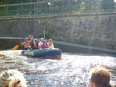 Raftování Třeboníňáků: Český Krumlov - Zlatá Koruna, sobota 7.9.2013, foto: Jan Švec