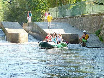 Raftování Třeboníňáků: Český Krumlov - Zlatá Koruna, sobota 7.9.2013, foto: Jan Švec