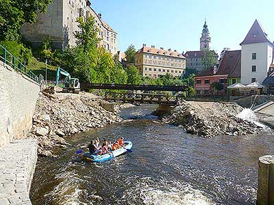 Raftování Třeboníňáků: Český Krumlov - Zlatá Koruna, sobota 7.9.2013, foto: Jan Švec