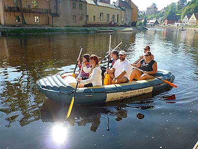 Raftování Třeboníňáků: Český Krumlov - Zlatá Koruna, sobota 7.9.2013, foto: Jan Švec