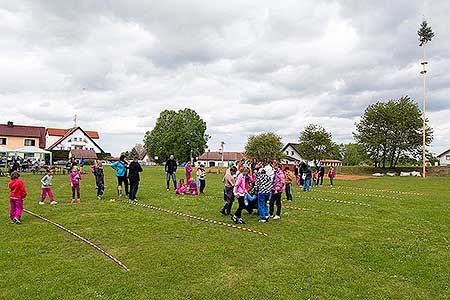 Jarní Dětský Třebonín Petangue Open, obecní hřiště Dolní Třebonín 8.5.2014, foto: Lubor Mrázek