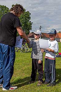 Jarní Dětský Třebonín Petangue Open, obecní hřiště Dolní Třebonín 8.5.2014, Foto: Lubor Mrázek