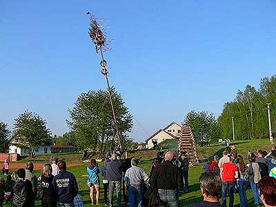 Pálení čarodějnic, Dolní Třebonín 30.4.2014, foto: Jan Švec