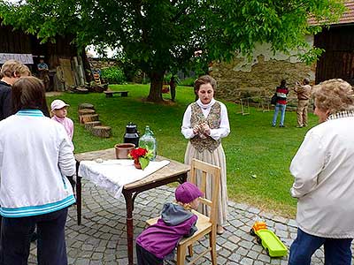 O kohoutkovi a slepičce - rozloučení se školou 21.6.2014