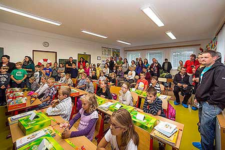 Zahájení školního roku 2014/2015 v Základní škole Dolní Třebonín, 1. září 2014, foto: Lubor Mrázek