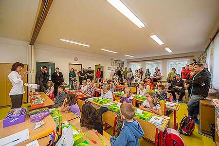 Zahájení školního roku 2014/2015 v Základní škole Dolní Třebonín, 1. září 2014, Foto: Lubor Mrázek