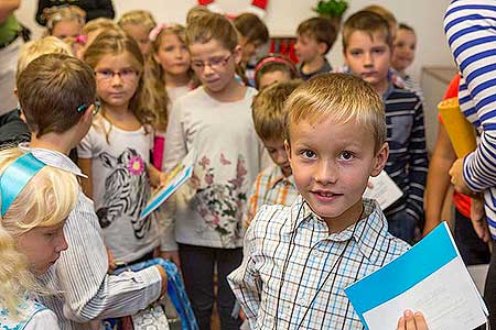 Zahájení školního roku 2014/2015 v Základní škole Dolní Třebonín, 1. září 2014, foto: Lubor Mrázek